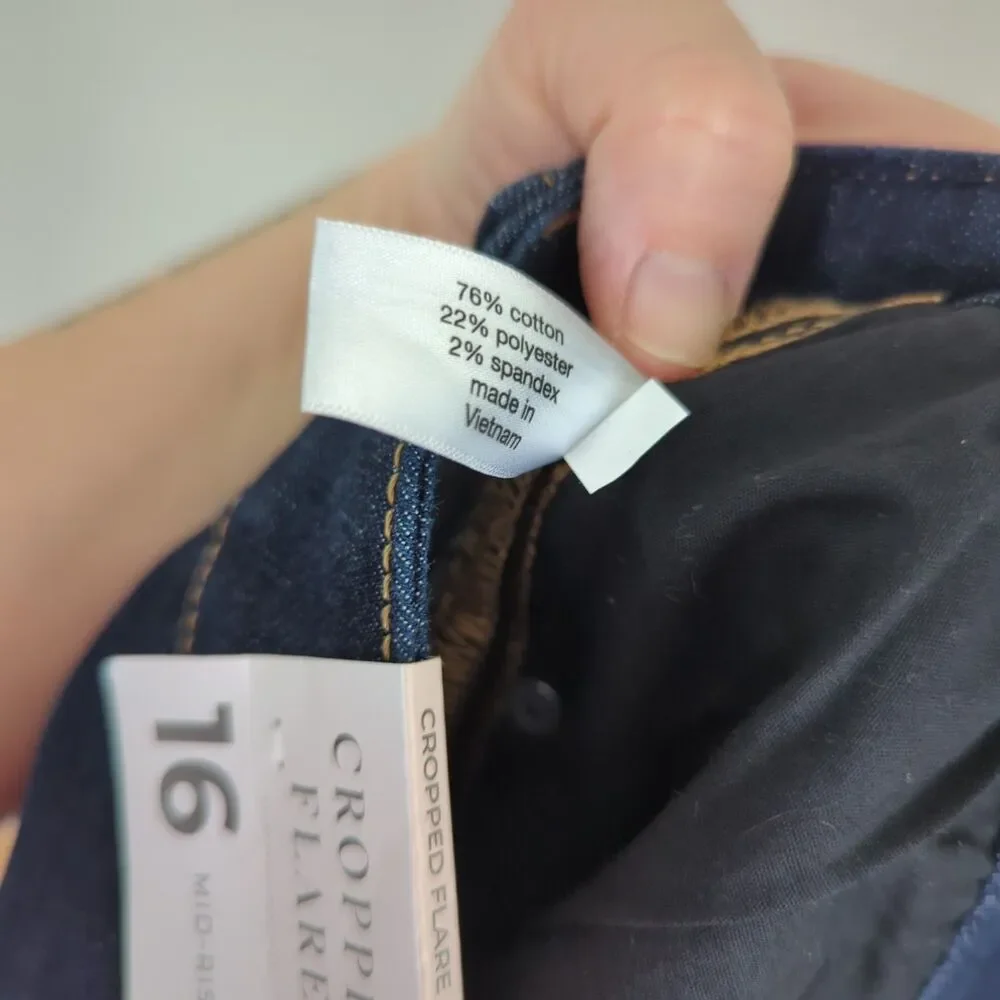 Lane Bryant NWT Dark Wash Mid Rise Cropped Flare Jeans Size 16 Magic Waistband